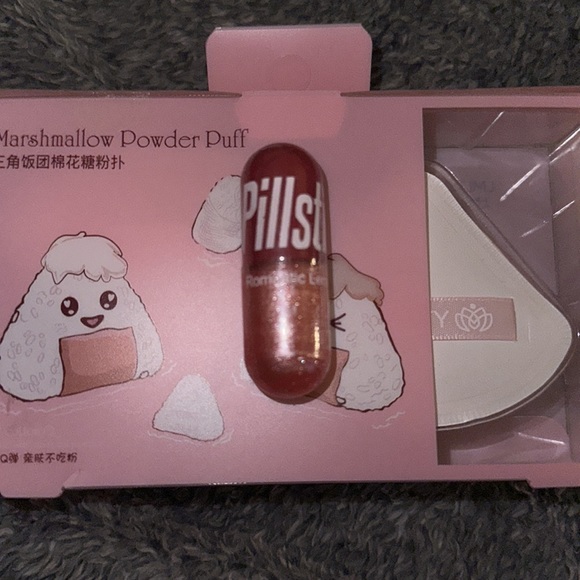 Makeup Bundle - Picture 5 of 5